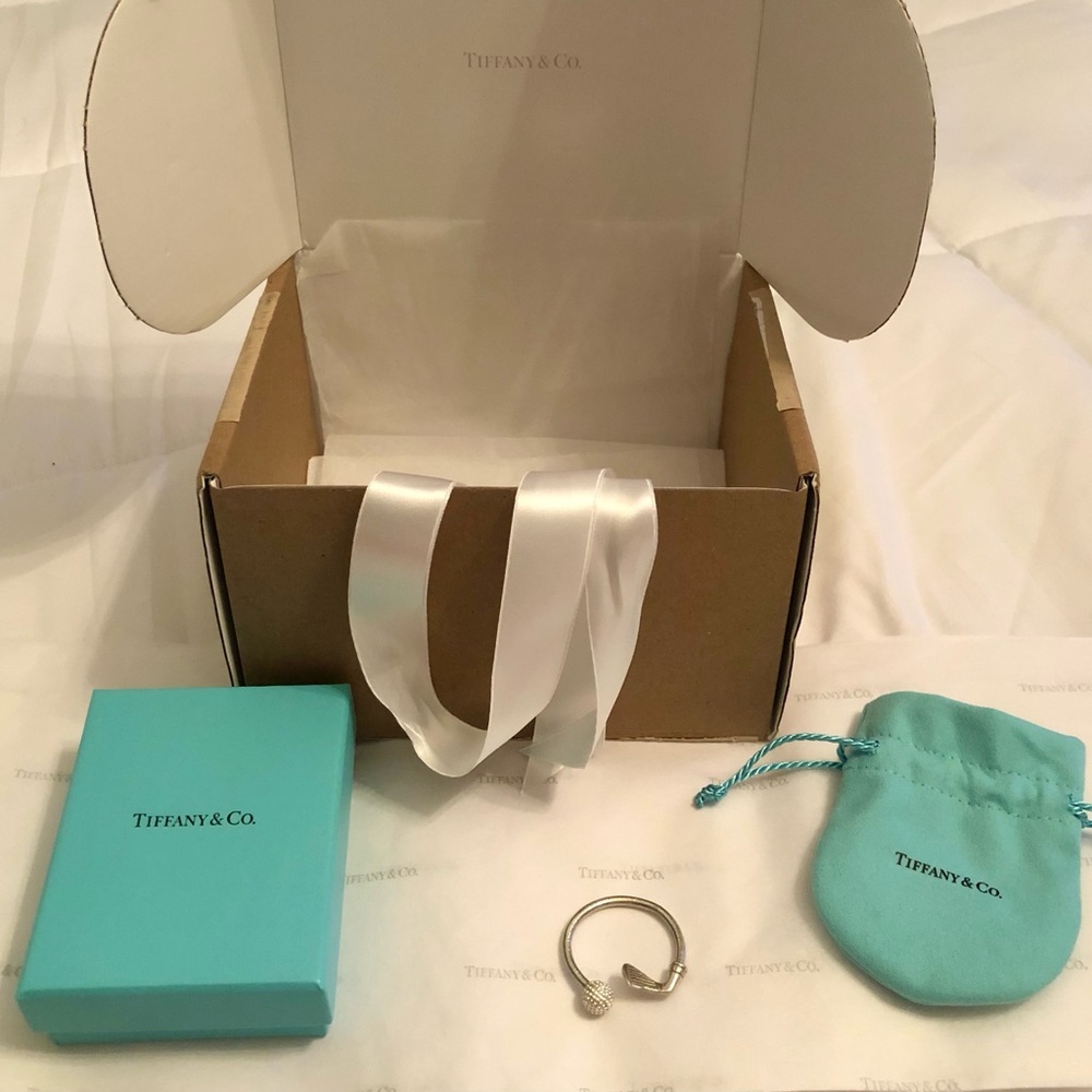 Tiffany & Co. Authentic Golf Club & Ball Keychain, EUC with brand new ball!